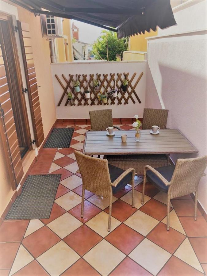 Apartments Papilon Върсар Екстериор снимка